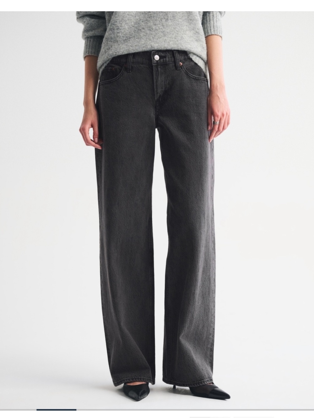 Abercrombie & Fitch Curve Love The Ultra Loose Low Rise Jean - Picture 2 of 12